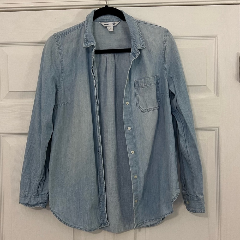 Old Navy Classic Denim Button Down Shirt- Medium